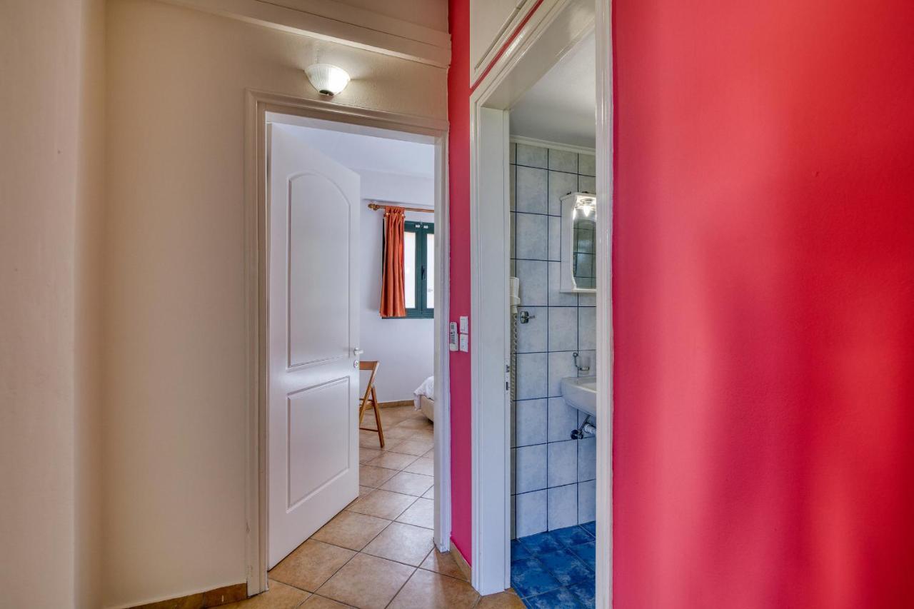 Analipsi Beach Front Villas - Happy Rentals Kastron  Екстер'єр фото